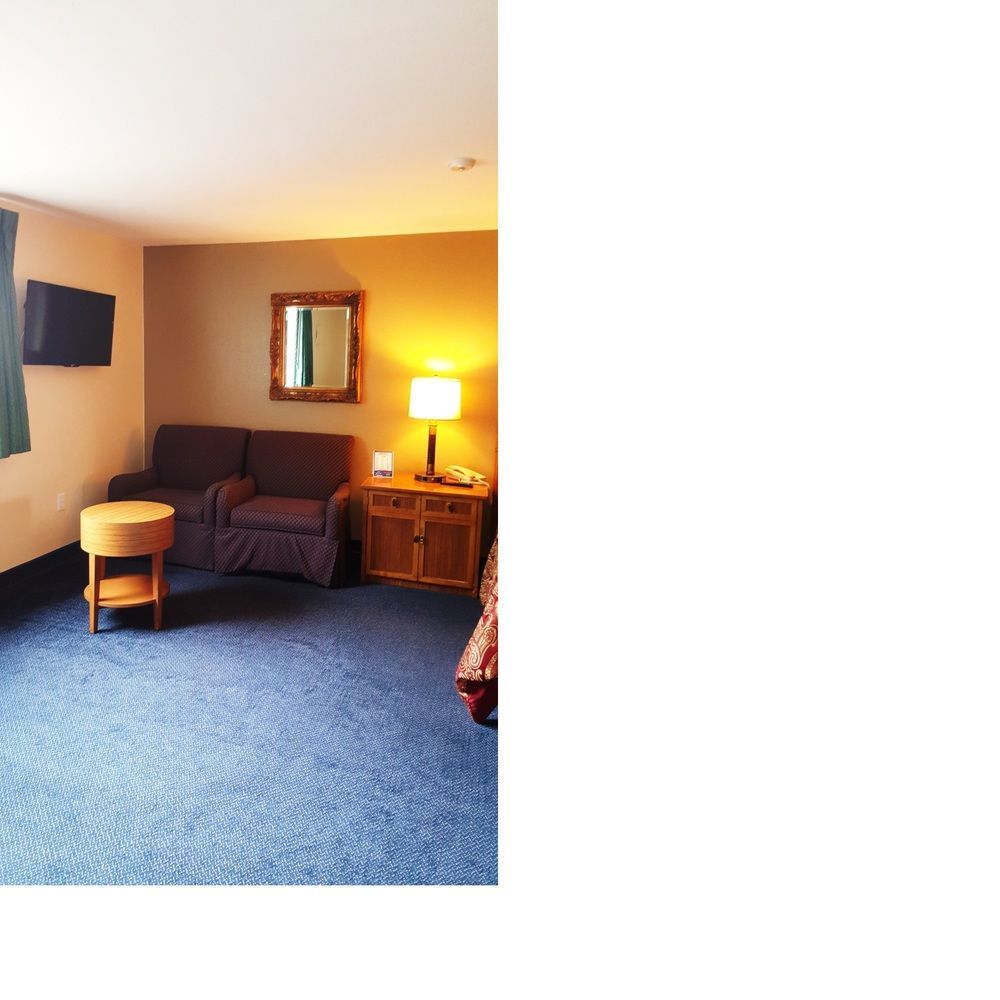 Sutton Suites Hotel SeaTac Exterior foto